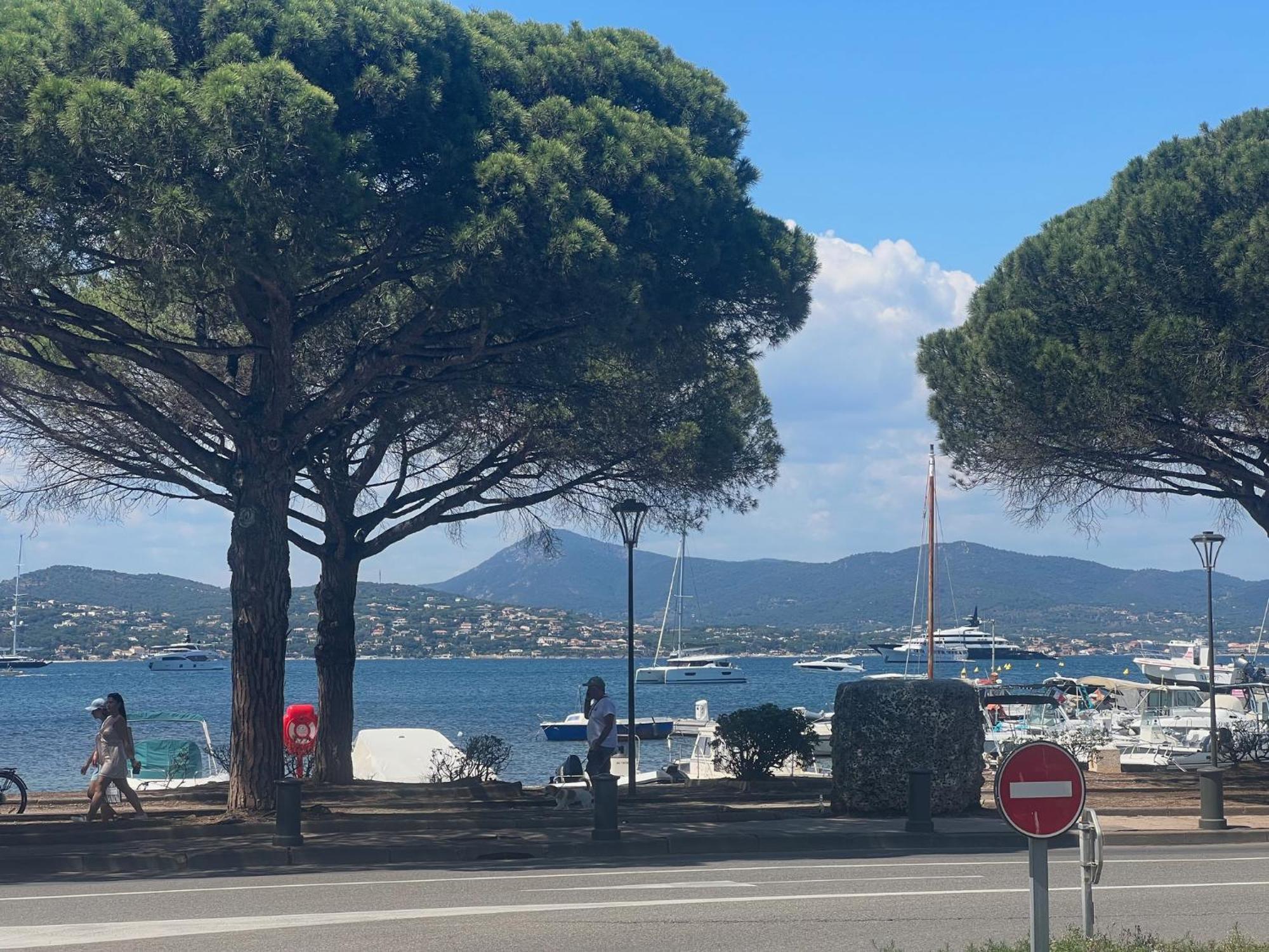 Superbe Appartement Terrasse Et Parking Prive Saint-Tropez Luaran gambar